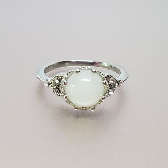 Dainty Moonstone Ring - Picture 2 of 3